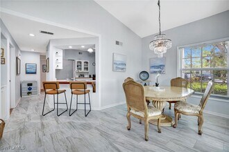 Building Photo - 613 Windsor Sq