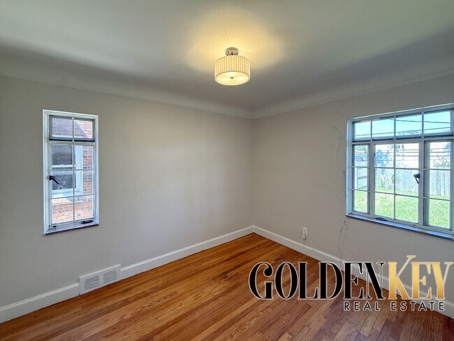 Foto del edificio - Newly Renovated 3 Bed 1 Bath Westside Home!