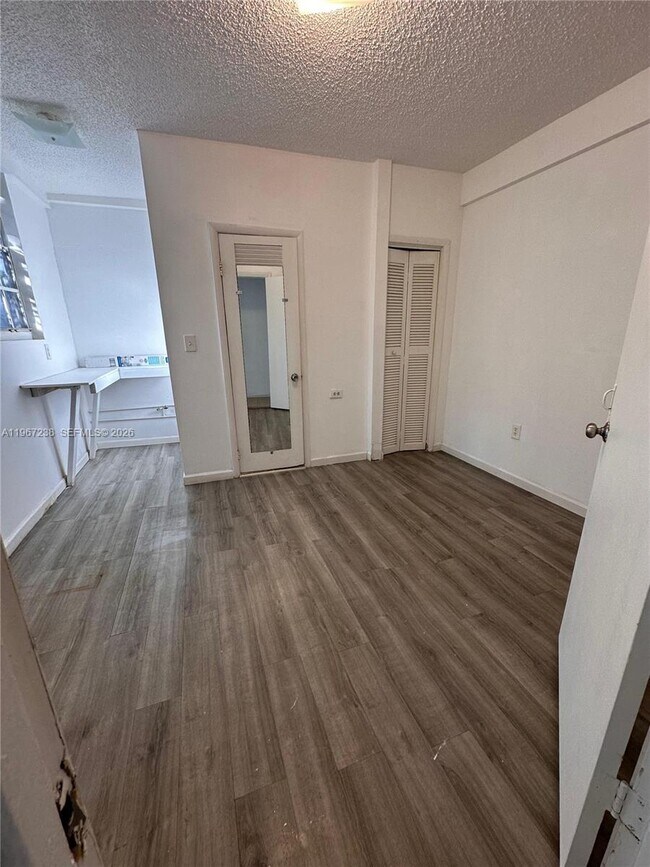 Foto del edificio - 552 NW 1st St