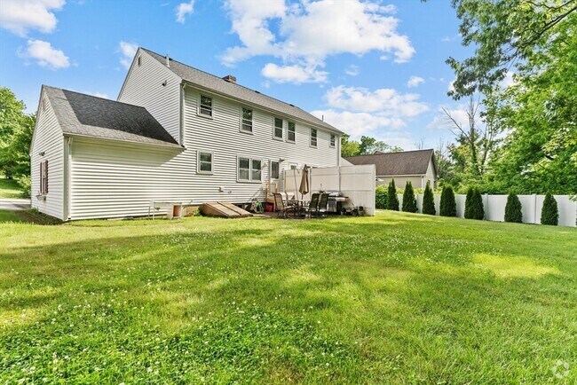 Building Photo - 81 Cotuit St