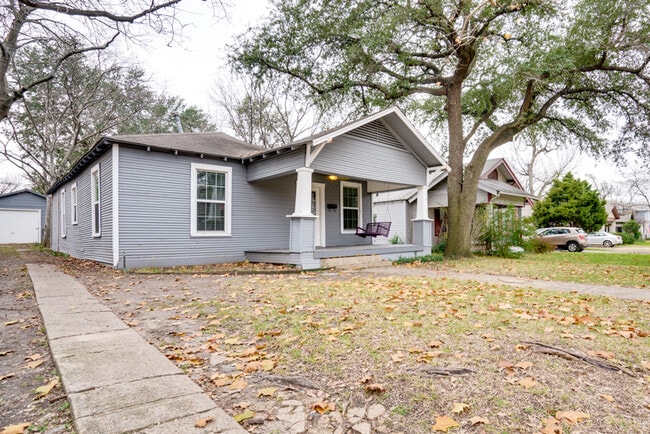 Front of house - 5528 Richard Ave