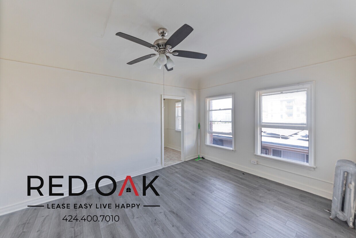 Foto principal - 400 S Kenmore Ave