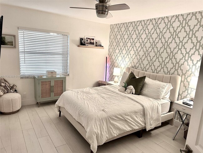 Foto del edificio - 5379 NW 60th Dr