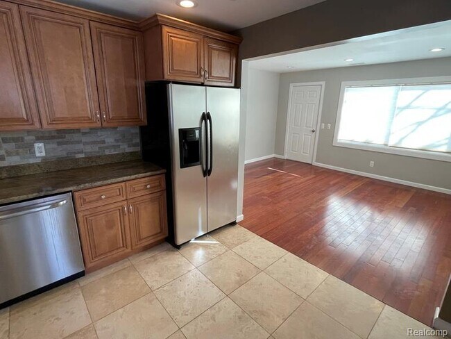 Foto del edificio - 1240 Wagner Ave