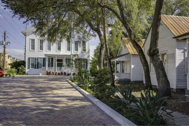 Building Photo - Casa Oliva - Ybor City