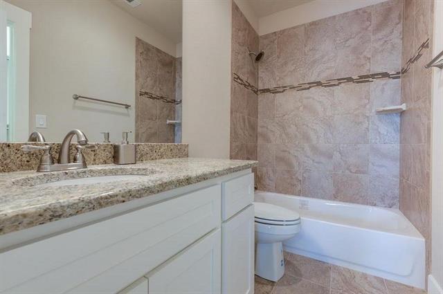 Foto del edificio - 203 Belleville Dr