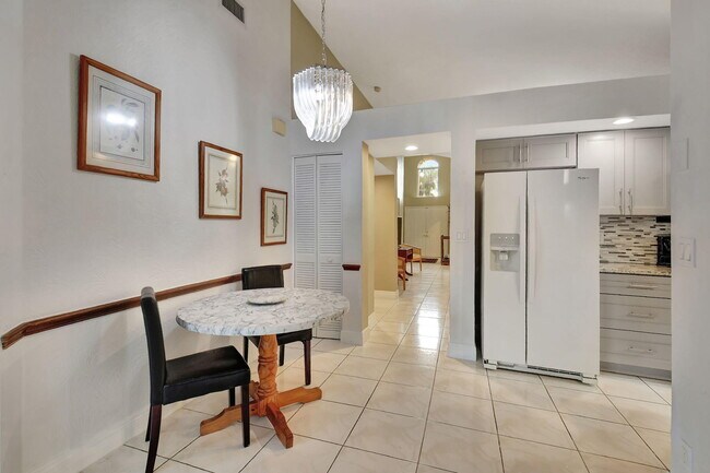 Building Photo - 11161 Sangria Ct