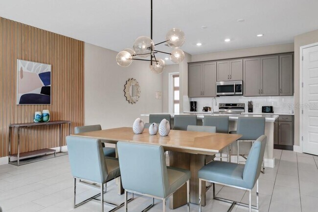 Foto del edificio - 7846 Spectrum Dr