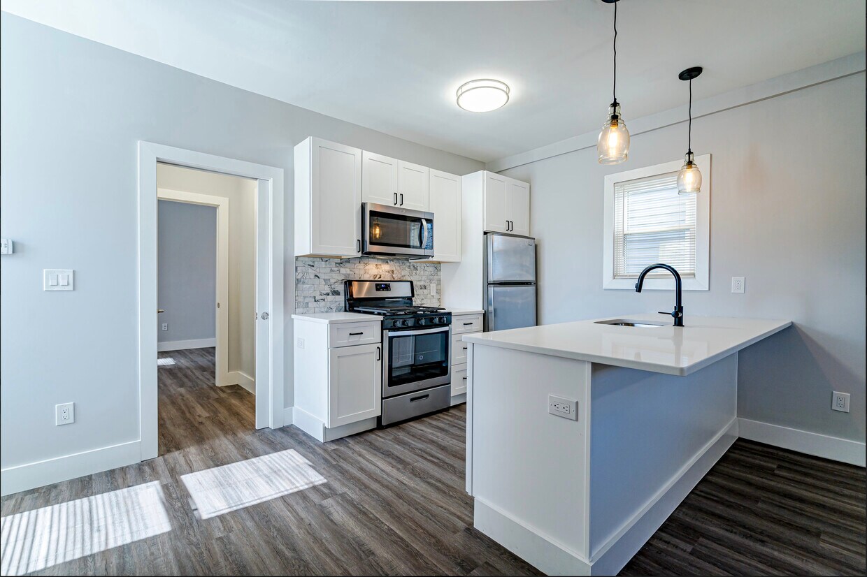 Primary Photo - 1411 Webb St