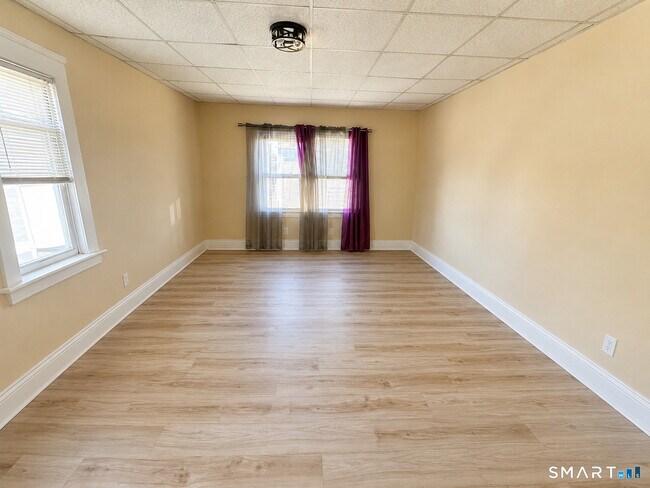 Foto del edificio - 614 Bishop Ave