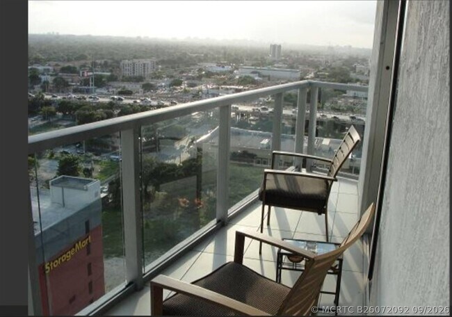 Foto del edificio - 185 SW 7th St