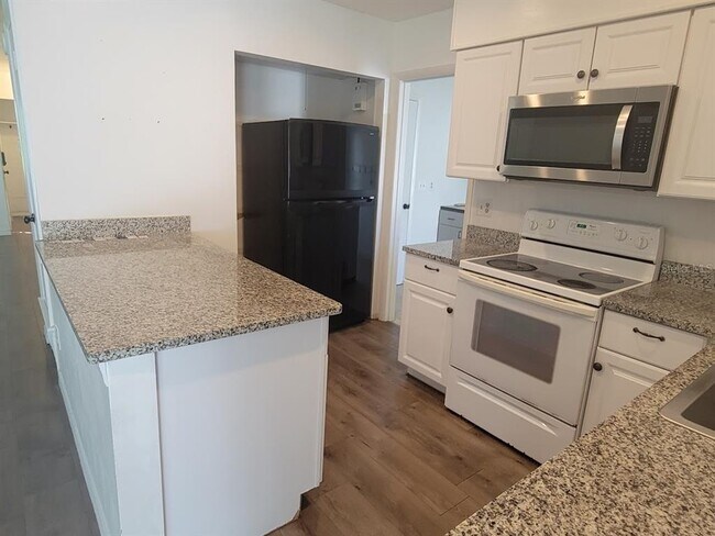 Foto del edificio - 6290 Coniston Terrace