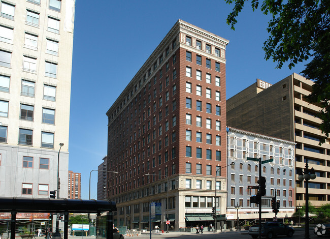 Foto del edificio - 888 S Michigan Ave