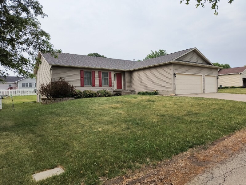 1109 Business 30 SW, Mount Vernon, IA 52314 House Rental in Mount Vernon, IA