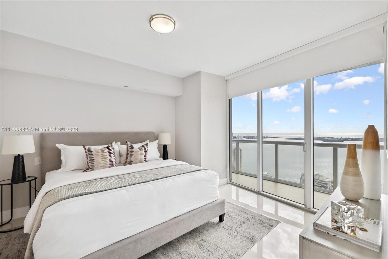 Primary Photo - 475 Brickell Ave