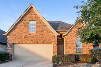 Building Photo - 7872 Allen Ridge Ln