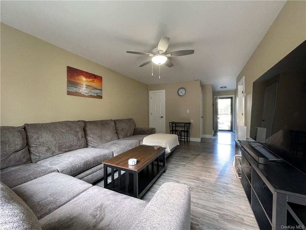 Foto principal - 116 Coachlight Square