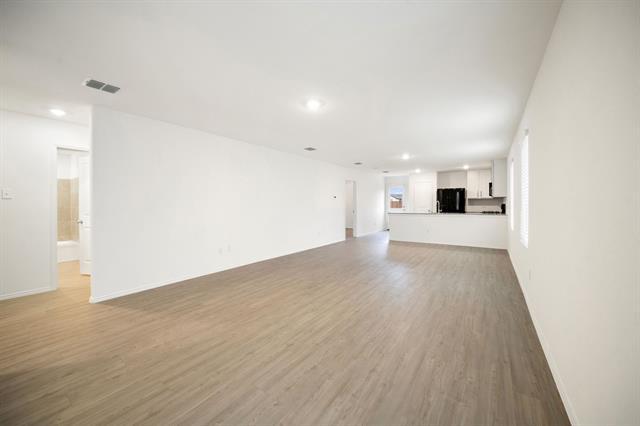 Foto del edificio - 3037 Ashbrook Ln