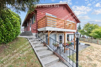 Building Photo - 3610 Oakes Ave
