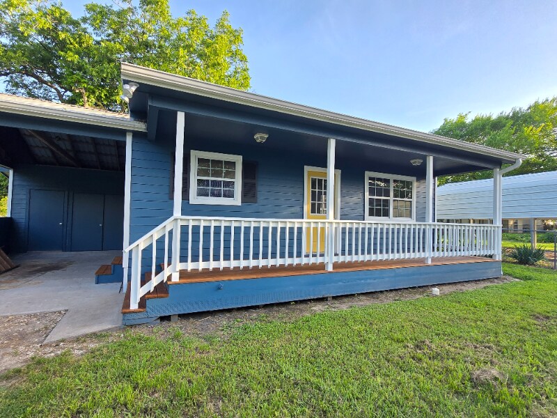 Foto principal - 411 E 4th St