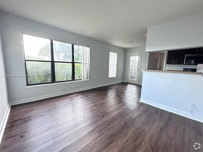Building Photo - 3930 NW 87th Ave