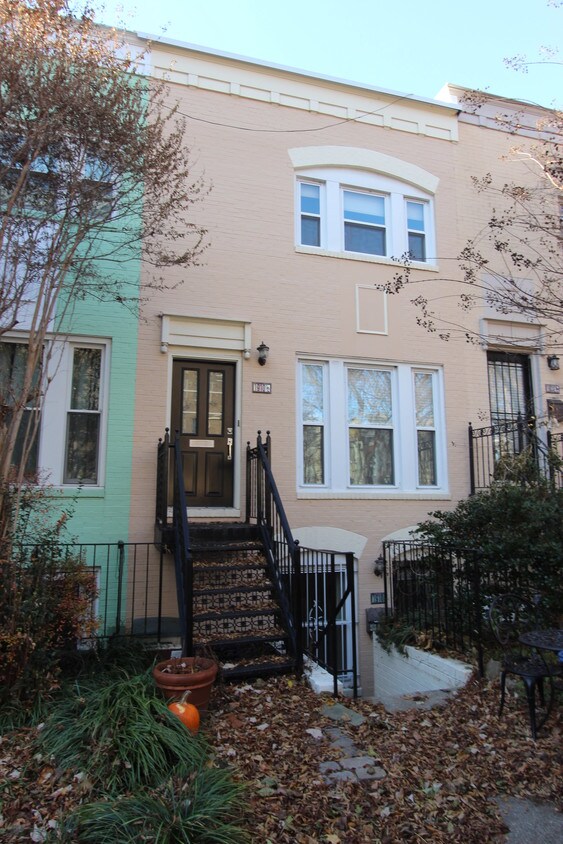 Primary Photo - 1910 17th St NW