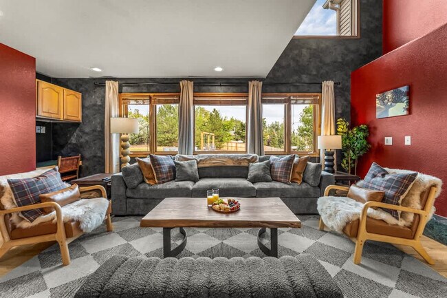 Foto del edificio - 7208 Secrest Ct