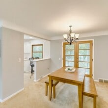 Building Photo - 1805 Beaconwood Ave