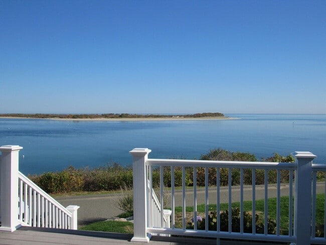 Building Photo - 4 Cliff Rd