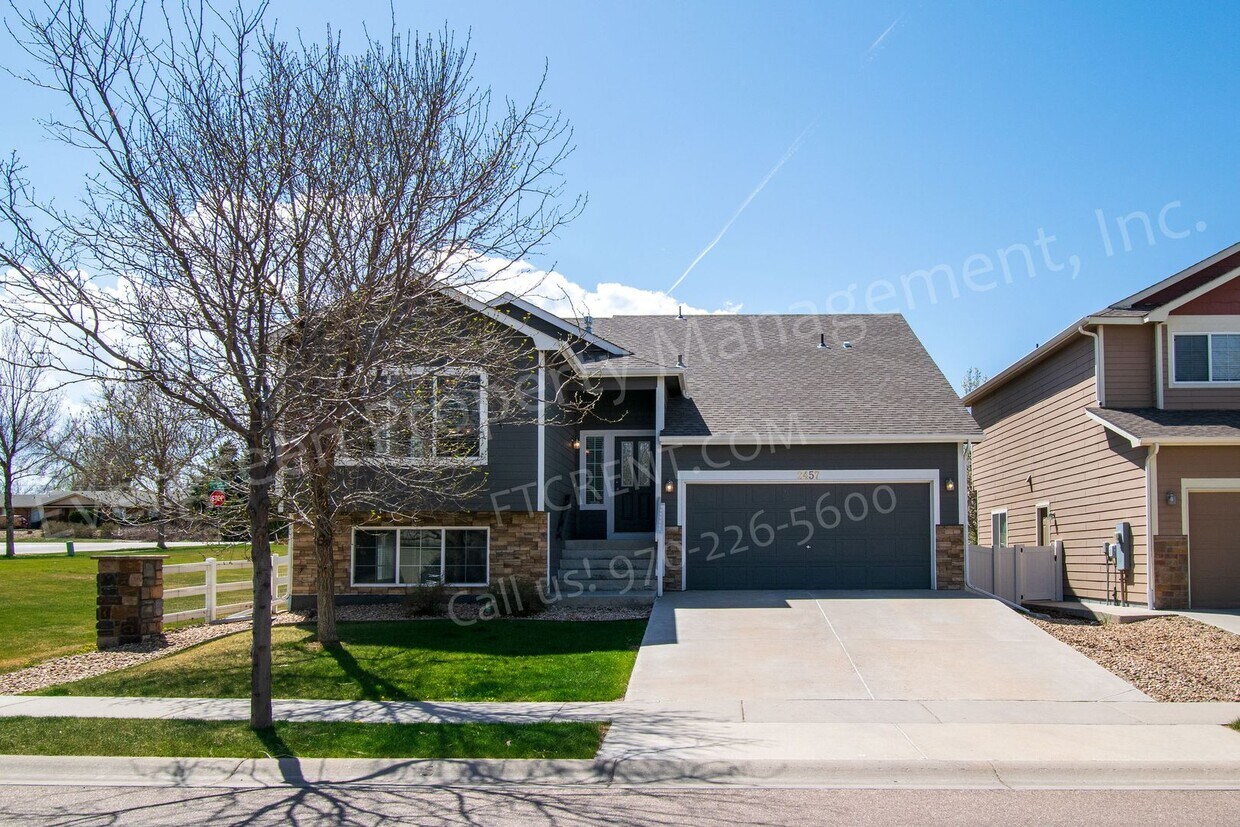 Foto principal - 2457 Marshfield Ln