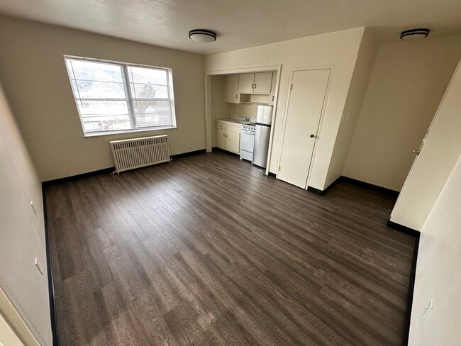 Building Photo - Virginia Junction