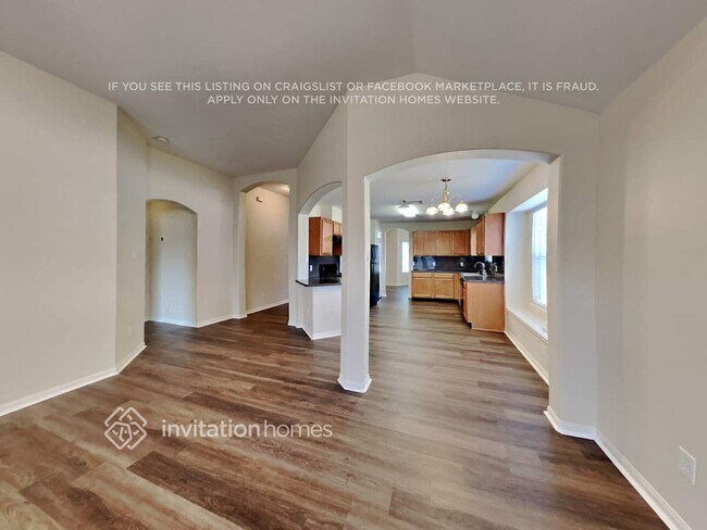 Foto del edificio - 4027 Ashview Ln