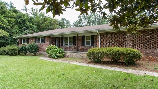 Building Photo - 4749 Thompson Mill Rd