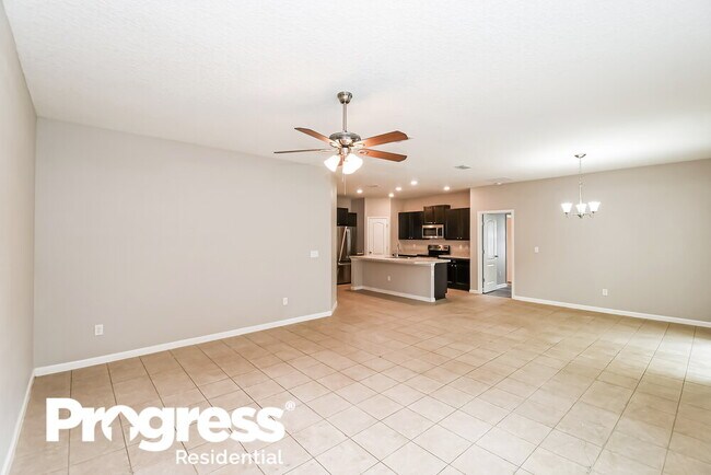 Building Photo - 11085 Haws Ln