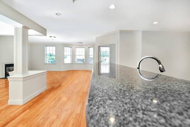 Foto del edificio - 81-87 Fairmount Ave