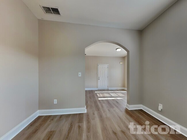 Foto del edificio - 4556 Bellemeade Dr