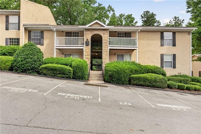 Foto del edificio - 3140 7 Pines Ct