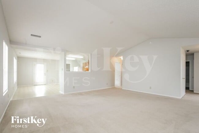 Building Photo - 12729 White Rabbit Dr