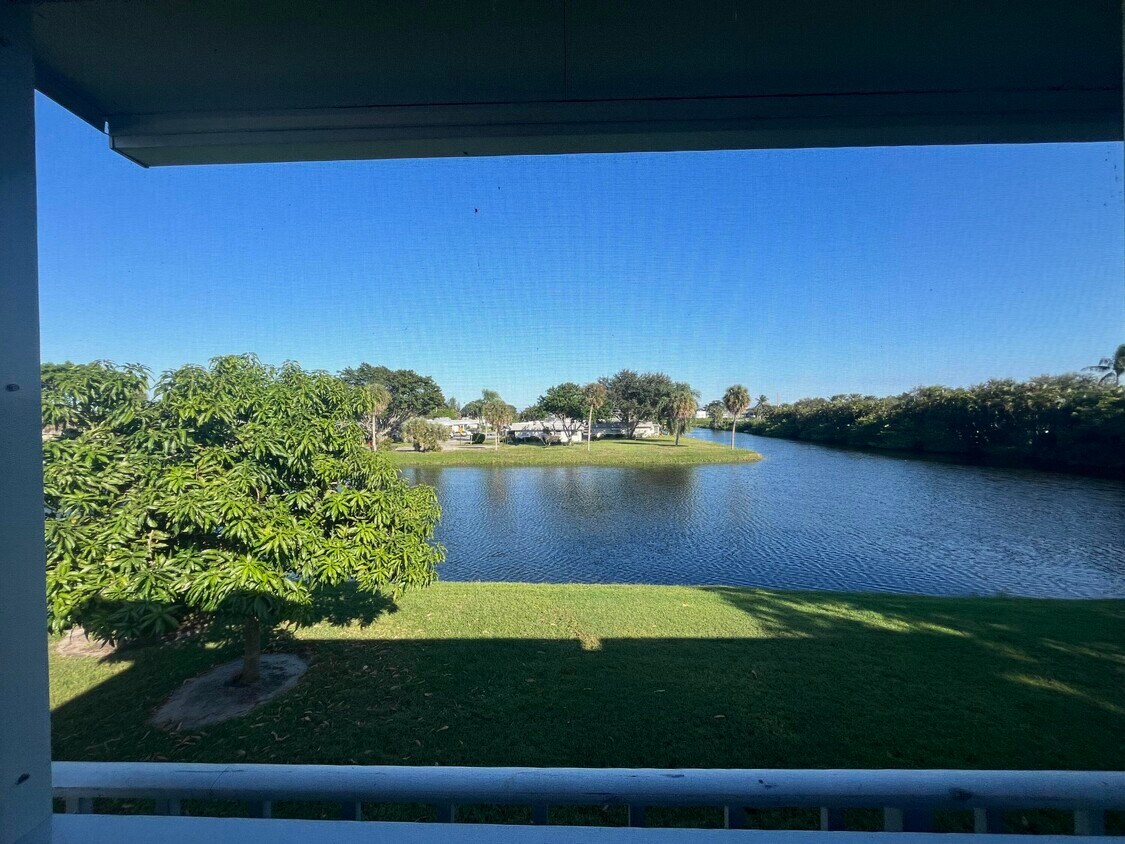 Foto principal - 88 Monaco Ct