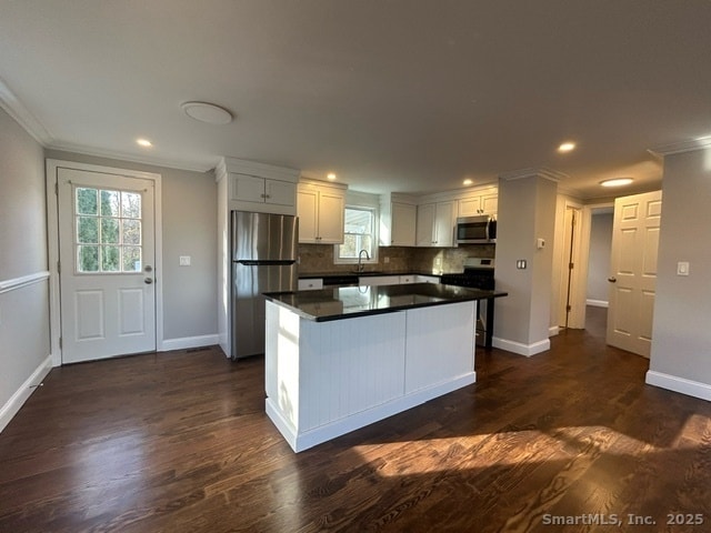 Foto del edificio - 755 Old Town Rd