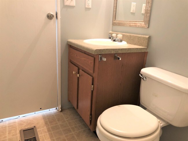 Building Photo - 5131 Jack Pine Dr