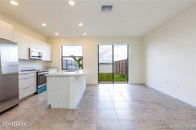Building Photo - 3 br, 2.5 bath House - 15857 NW 90th Ct