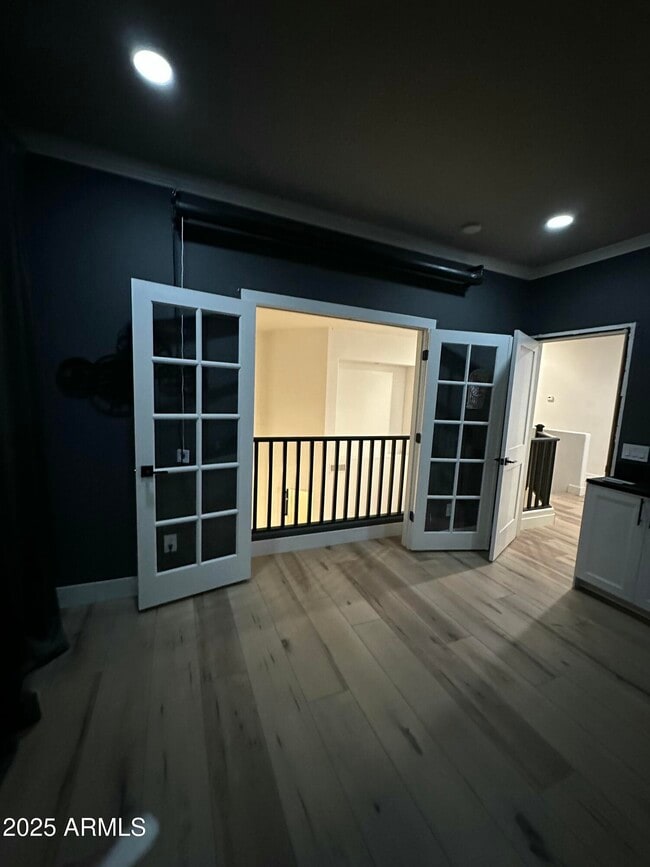 Foto del edificio - 3533 E Flower St