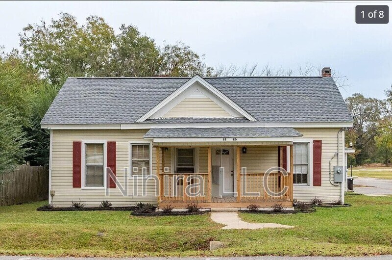 Foto principal - 80 N Dunn St