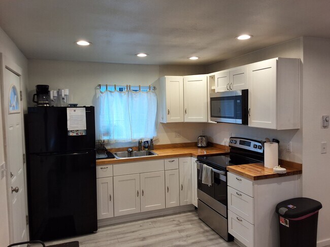 Foto del edificio - 720 S Southern St