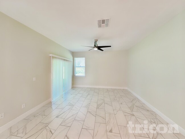 Foto del edificio - 1297 13th St