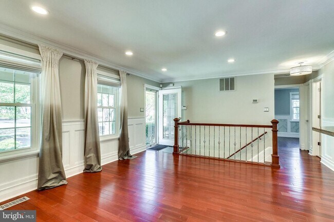 Foto del edificio - 913 Wrigley Pl