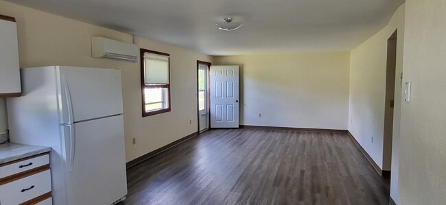 Living Room - 4085 Falling Creek Rd