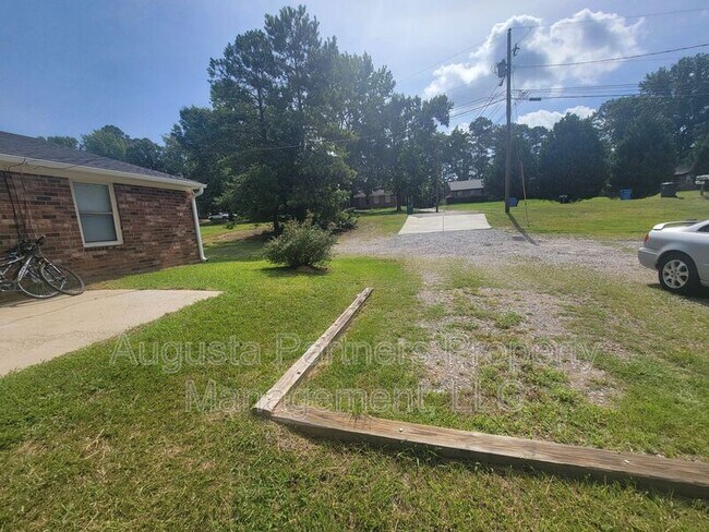 Foto del edificio - 134 Stoneybrooks Pl