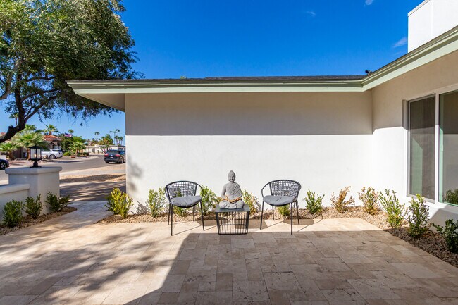 Foto del edificio - 16227 N 63rd Pl
